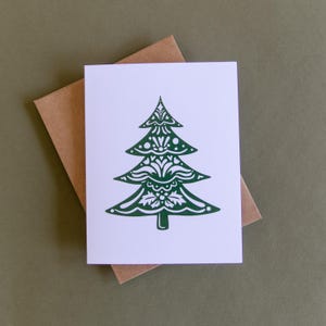 Tarjeta de felicitación en blanco con diseño de pino - Tarjeta - Regalo - Diseño nórdico - Tarjeta navideña - Tarjeta de invierno
