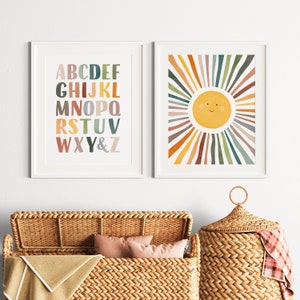 2er Set Spielzimmer Poster, Aquarell Sonne Print, Kinderzimmer Dekor, Kinderzimmer Wandkunst, Sonne Wandkunst, ABC Poster, digitaler Download