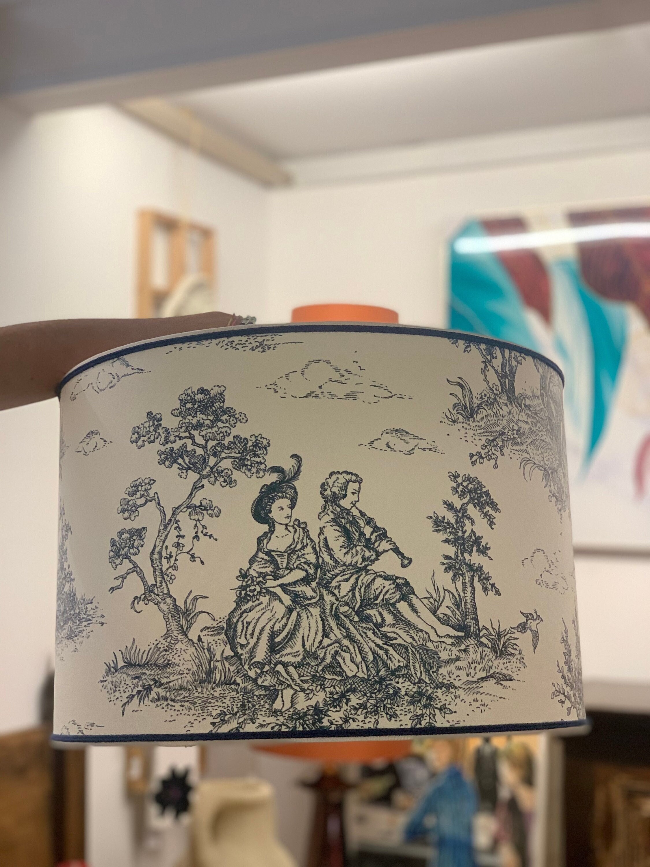 Abat-jour Toile de Jouy, Abat-jour français, Luminaire style vintage, Abat-jour classique, Abat-jour en tissu fait main, Décorations
