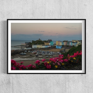 Tenby, Galles - Spiaggia - Acqua - Città - Bassa marea - Regno Unito - Stampa - Download digitale - Decorazione murale - Arte stampabile - Paesaggio - Fotografia di viaggio