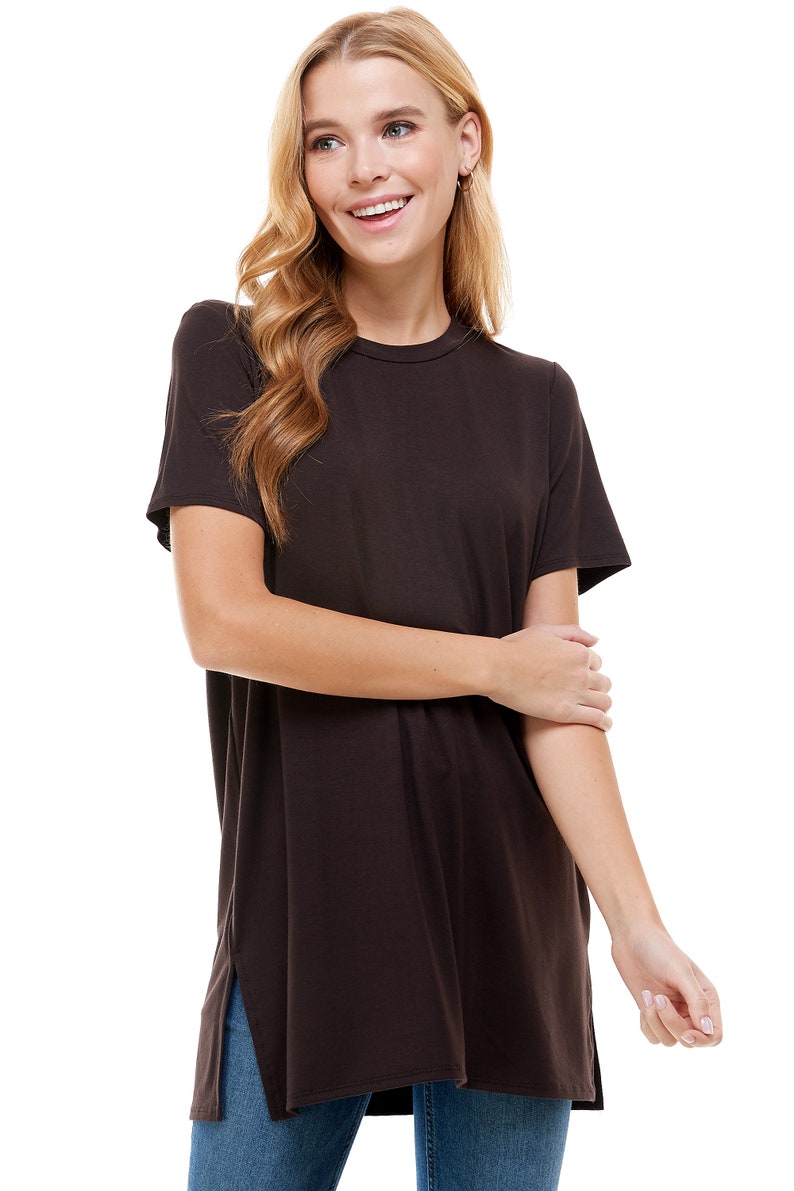 Azules Women's Short Sleeve Side Slit Soft Loose Casual Tunic Tops Perfect for Leggings and Trendy Comfort image 10
