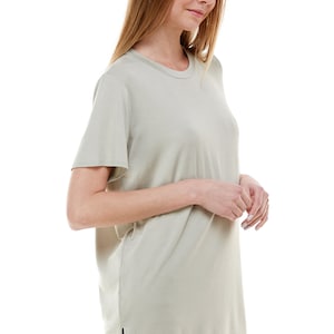Azules Women's Short Sleeve Side Slit Soft Loose Casual Tunic Tops Perfect for Leggings and Trendy Comfort image 2