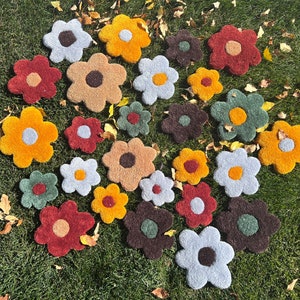Autumn hand tufted indie flower rug wall hangings | tufted rug coasters | cozy decor | hot cup pad