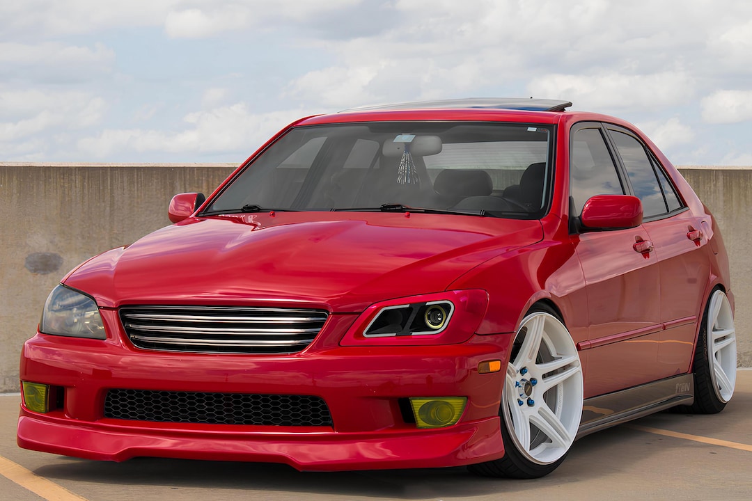 送料無料 レッドアルテッツァ用rs200 is200 is220 is250 is300フロントグリルグリルバッジエンブレム TOYOTA ALTEZZA RS200 LIMITED II | 2004 | RED | 160500 km | details