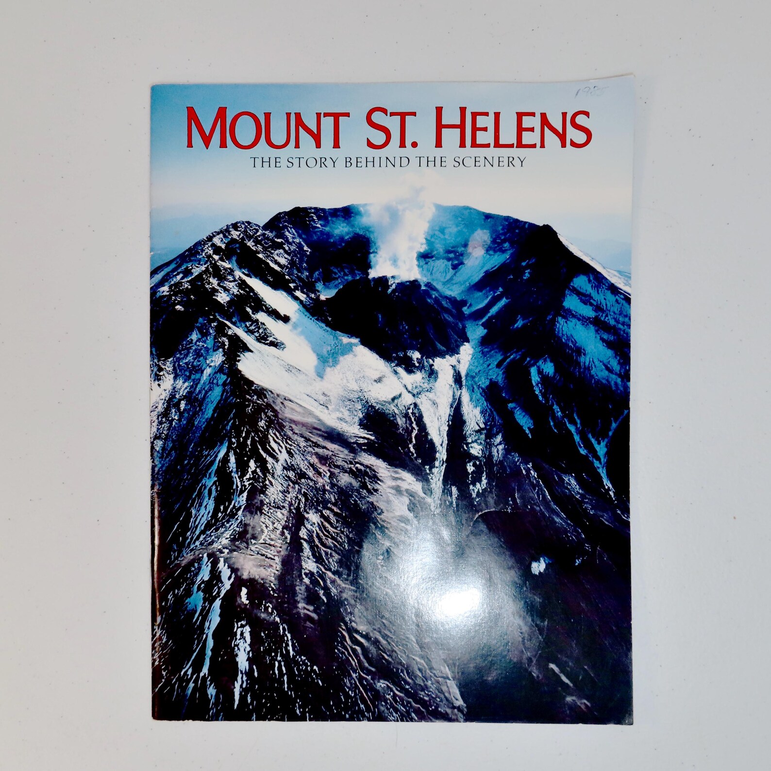 Mount St Helens the Story Behind - Il 1588xN.7083165231 F6k3