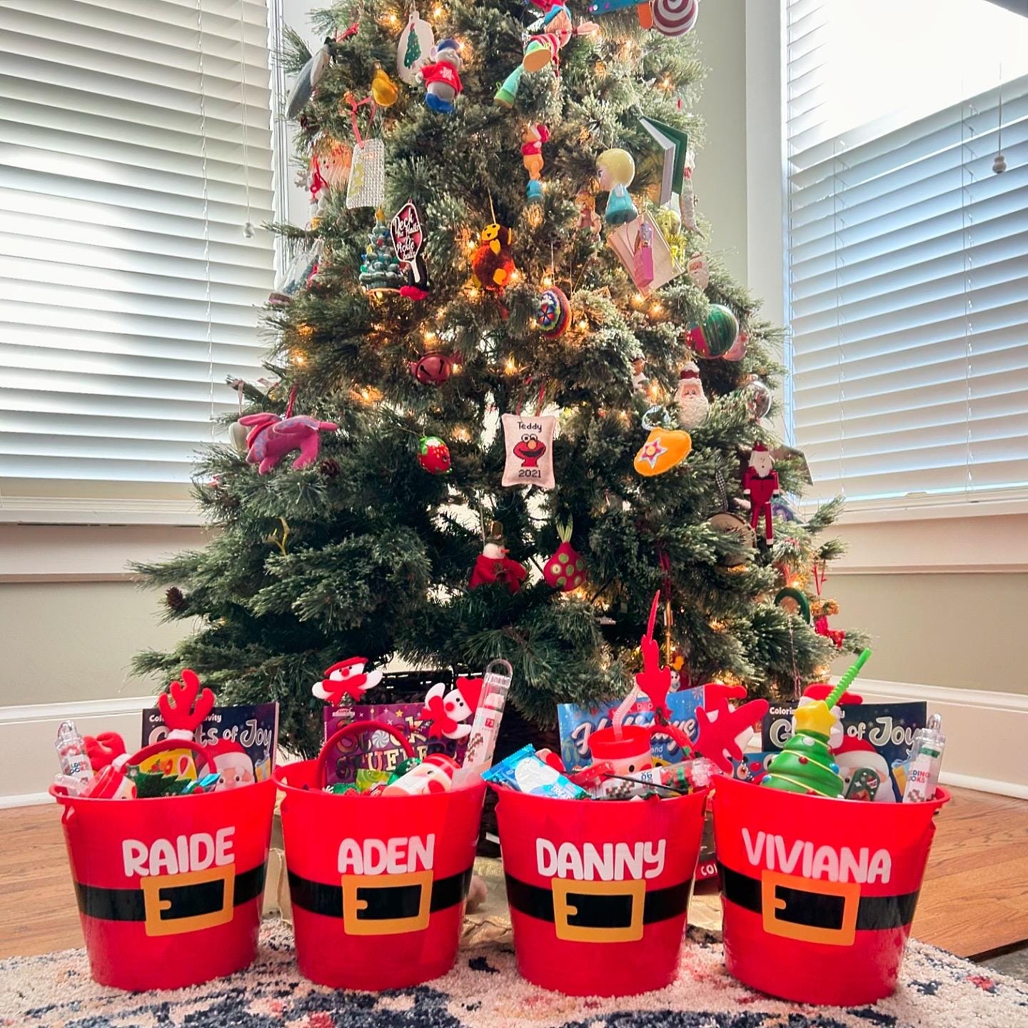 Kids Christmas Eve Gift Basket, Filled Santa Belt Buckle Bucket, Niece Nephew, Stocking Stuffer, Easy Christmas Eve Box, St. Nicks Day