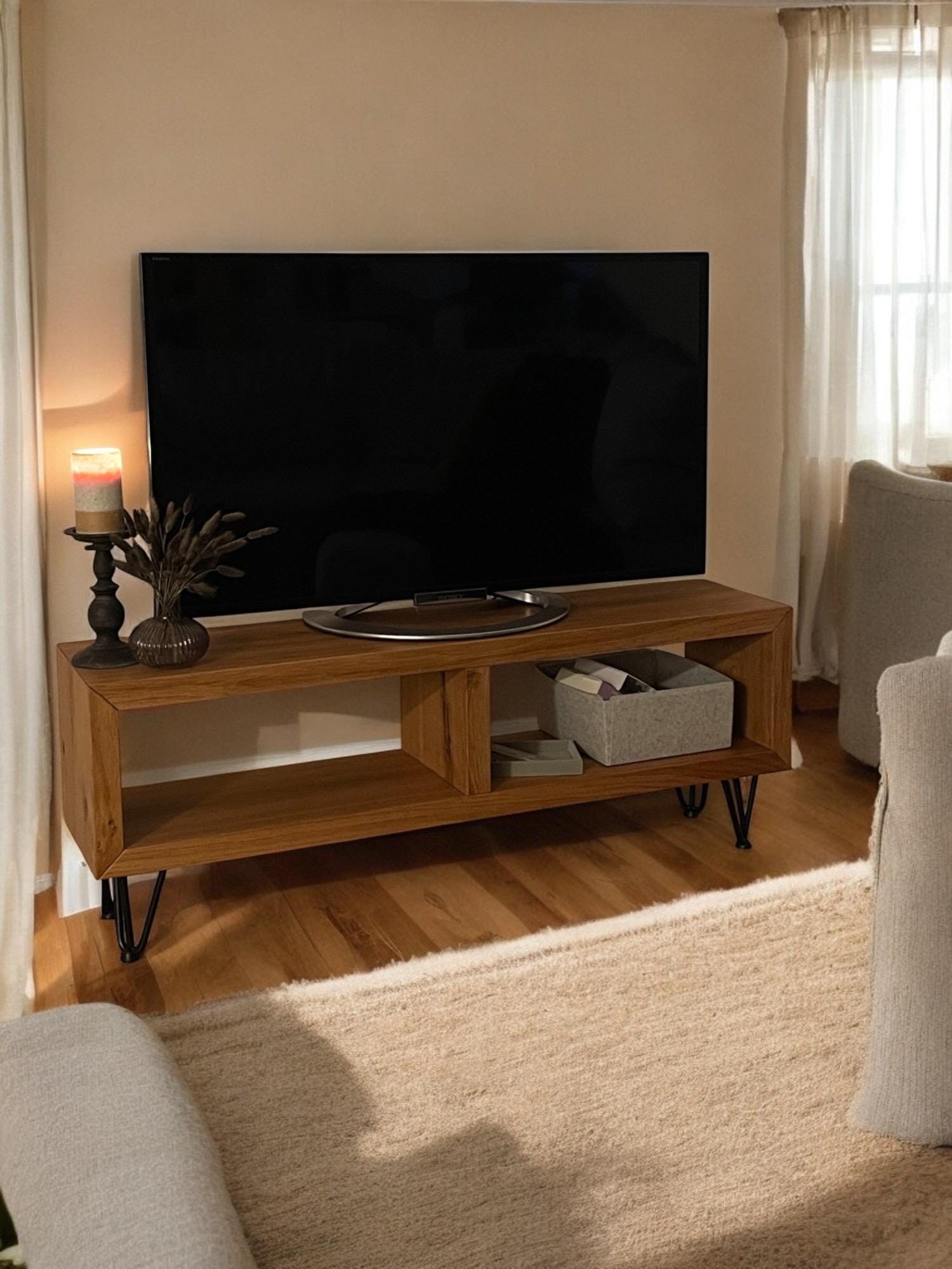Meuble bas en chêne massif - Meuble TV / buffet