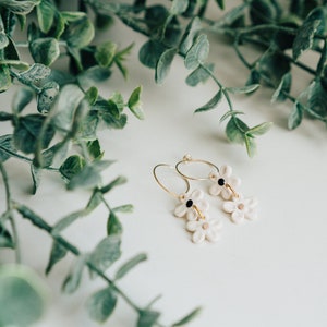 Daisy Drop Earrings