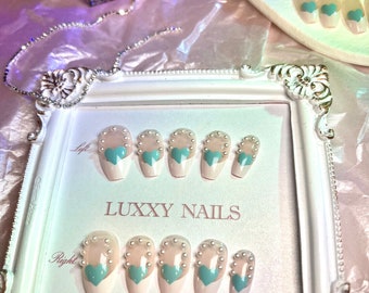 Short coffin shape nails set with pearls and heart gel nails press on nails nude Tiffany blur heart V shape french