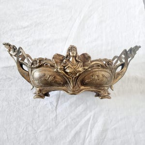 Magnificent French Bronze Art Nouveau Planter Pot, 19th Century Feminine Decoration