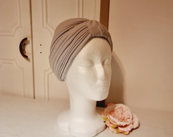 Autentico cappello turbante da donna degli anni '50 -'60 in grigio perla