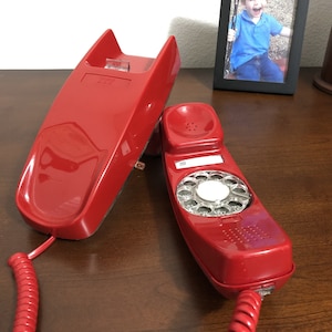 Working Restored Cherry Red ITT Trendline Rotary Dial Wall Phone