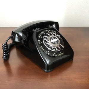 Restored Antique Automatic Electric Black Rotary Desk Monophone