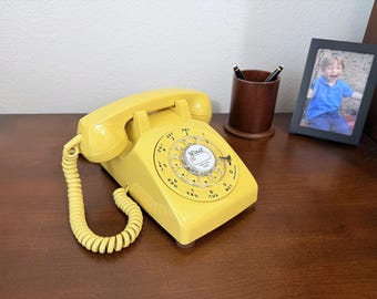 Vintage Stromberg-Carlson / ITT Model 500 Rotary Desk Phone – Harvest Gold – NOS Plastics – Fully Functional