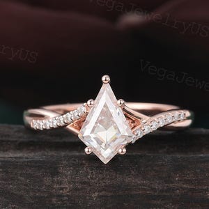 Kite cut Moissanite engagement ring Vintage Rose gold Twist Moissanite Diamond bridal ring promise anniversary Wedding ring for Women Gift