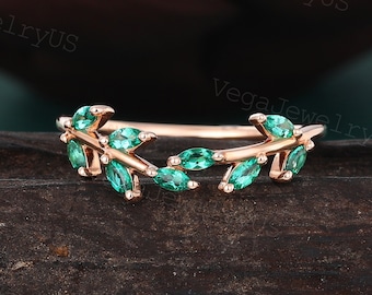 Vintage curved wedding band Rose gold marquise emerald ring Matching stacking leaf ring Unique vine ring Delicate marriage ring Promise ring