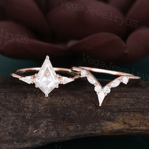 Unique Kite Shaped Moissanite engagement ring set rose gold engagement ring set Art deco diamond dainty bridal ring promise anniversary gift