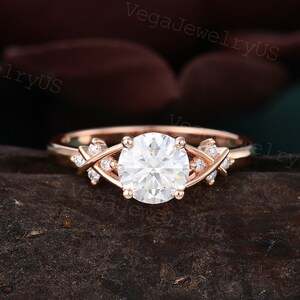 Round cut Moissanite engagement ring vintage rose gold Twist Moissanite Diamond wedding bridal ring anniversary promise ring for Women