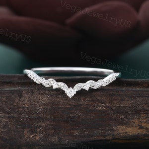 Unique Moissanite Curved wedding band White gold wedding band Art deco Leaf Diamond ring Matching Stackable ring Promise dainty bridal ring