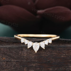 Pear shaped moissanite curved Wedding band yellow gold wedding band Matching stackable ring Diamond bridal ring Promise Anniversary ring