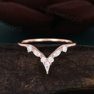 Kite cut Moissanite Curved wedding band Marquise Rose gold wedding ring diamond ring Matching Stackable ring dainty bridal ring Promise ring