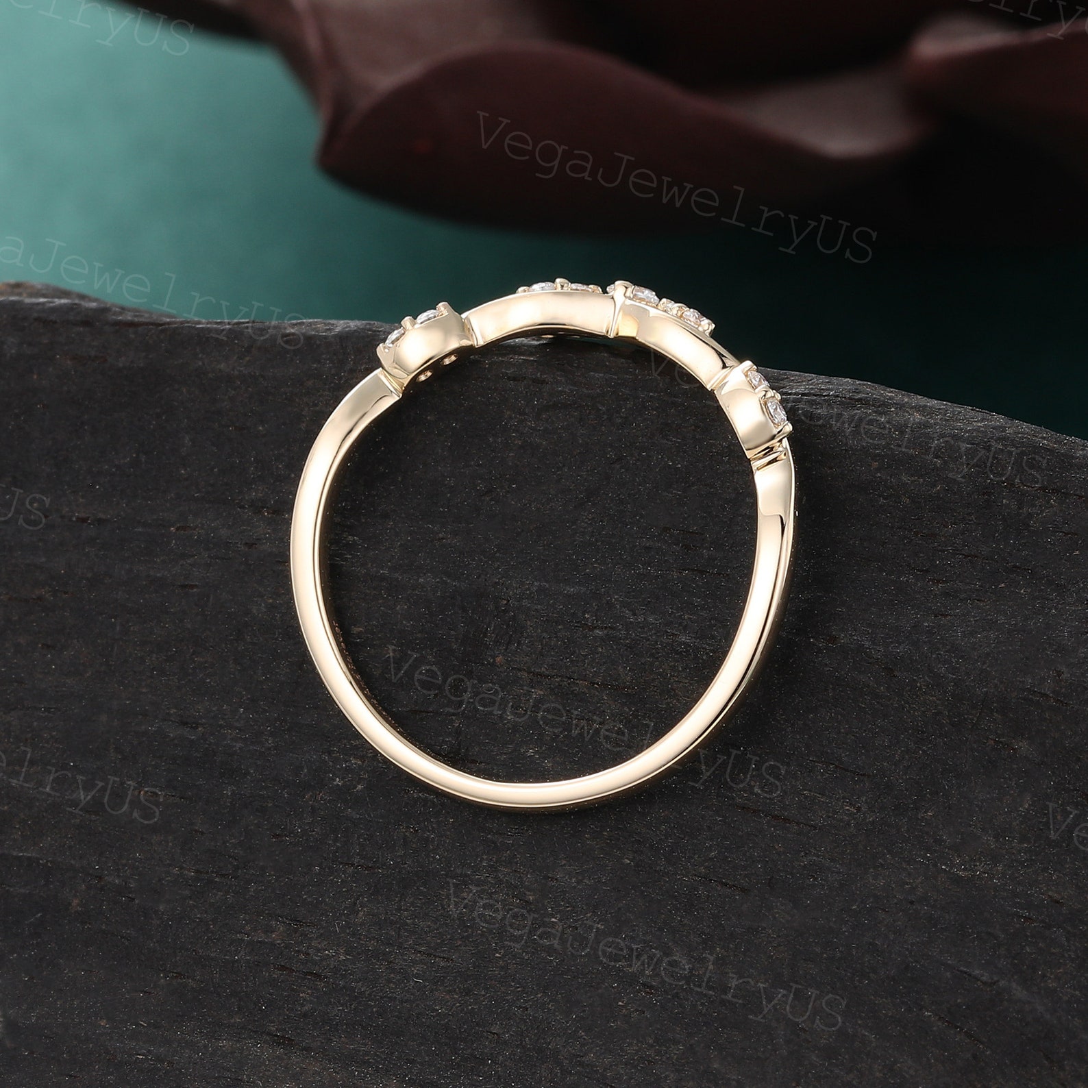 Vintage Curved Wedding Band Unique Yellow Gold Moissanite Ring Art Deco ...