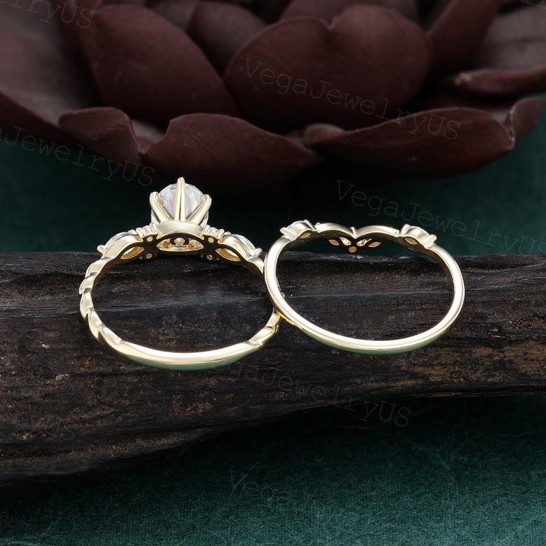 Oval Cut Moissanite Engagement Ring Set Unique Yellow Gold Marquise 3/4 ...