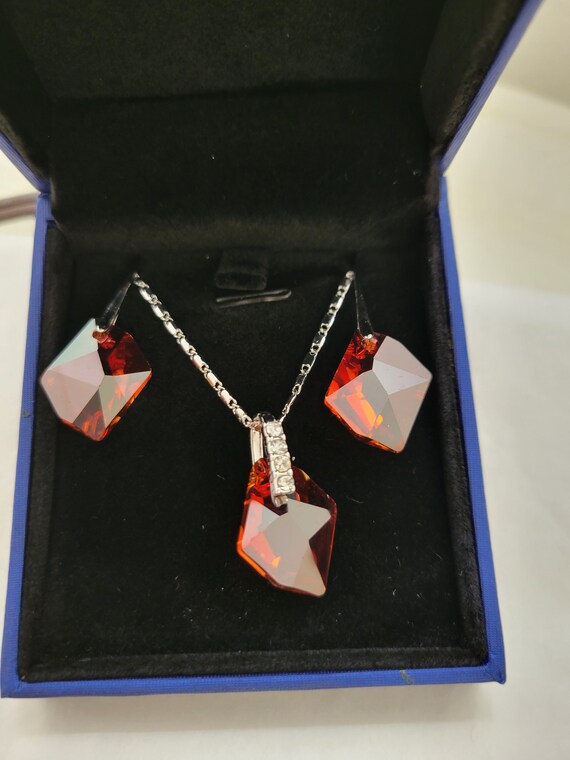 Abstract Red Austria Crystal Pendant Necklace Set… - image 2