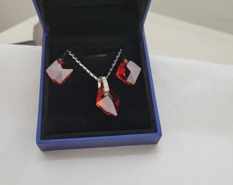 Abstract Red Austria Crystal Pendant Necklace Set New Old Stock