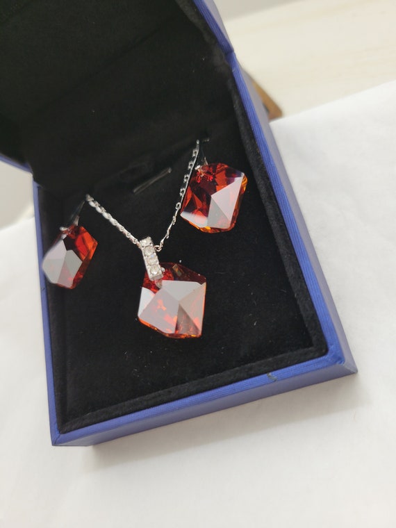 Abstract Red Austria Crystal Pendant Necklace Set… - image 3