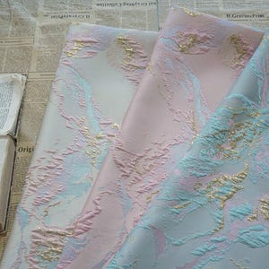 Rosa Hellblau geprägter Jacquard Designer Brokatstoff als Meterware