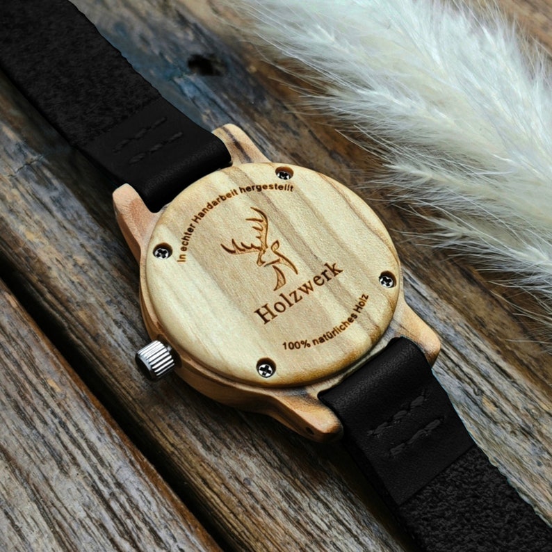 Holzwerk CLARA BLACK kleine Damen Holz Uhr mit Leder Armband, moderne Damenuhr, modische Holzuhr in schwarz, beige, Gehäuseboden