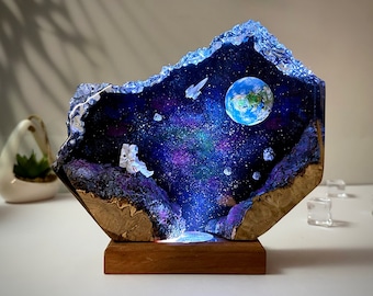 Lámpara epoxi de astronautas, luz nocturna espacial cósmica, lámpara de madera, luz nocturna personalizada, regalo para él, regalo para niños, regalo de bienvenida, regalos de Navidad