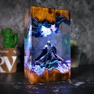 Dar.th Va.der Diorama Lamp, Sta.r Wa.rs Resin Desk Decor, Home Decor Night Light, Epoxy art, Gift idea Christmas, gift for him