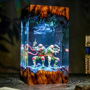 Warrior Turtle Lamp Diorama, Handmade Resin & Wood Night Light, Samurai Turtle Decor, Hero Sewer Lamp Gift, Christmas, gift for him