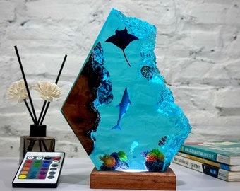 Ocean creatures swim in the coral reef - Night light-Epoxy Resin Ocean Lamp - GreatWhite Shark- Jellyfish and Nemo, Turtle - Home decor