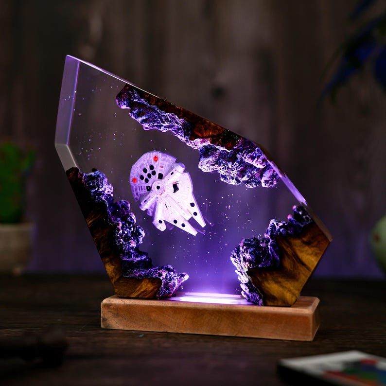 Lámpara de resina Space Galaxy: luz nocturna de madera y epoxi, lámpara nocturna de epoxi para naves espaciales, lámpara interestelar de resina, regalo de Halloween imagen 7
