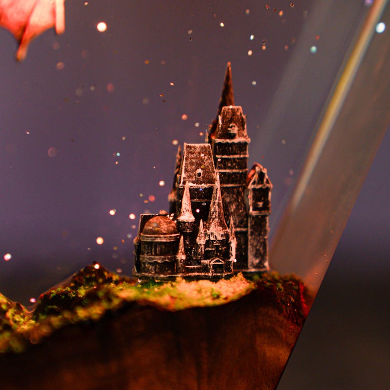 Lampada a forma di drago in resina realizzata a mano: decorazione luminosa Fire & Ice, lampada da tavolo 3D a forma di drago, illuminazione per la casa, regalo di San Valentino, resina epossidica immagine 3