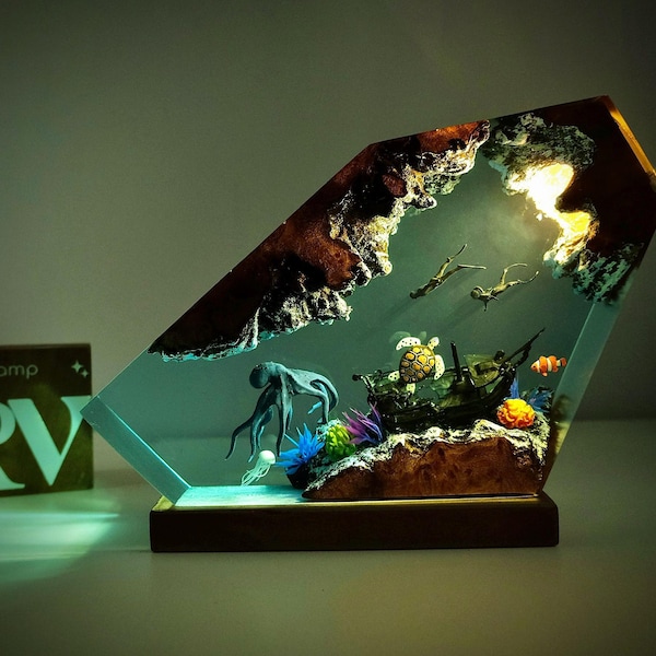 Handmade Resin Ocean Lamp, Octopus & Divers Diorama Night Light, custom night light, wood resin decor, gift for him, Christmas gift