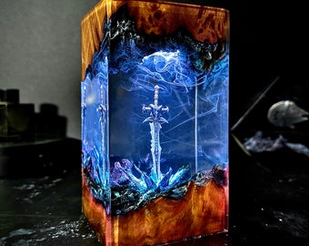 Lámpara de madera de resina Sword Frostmourne, diorama del Rey Exánime, Decoración del hogar, Lámpara de madera de resina, Decoración de juegos, Regalo para él, videojuego