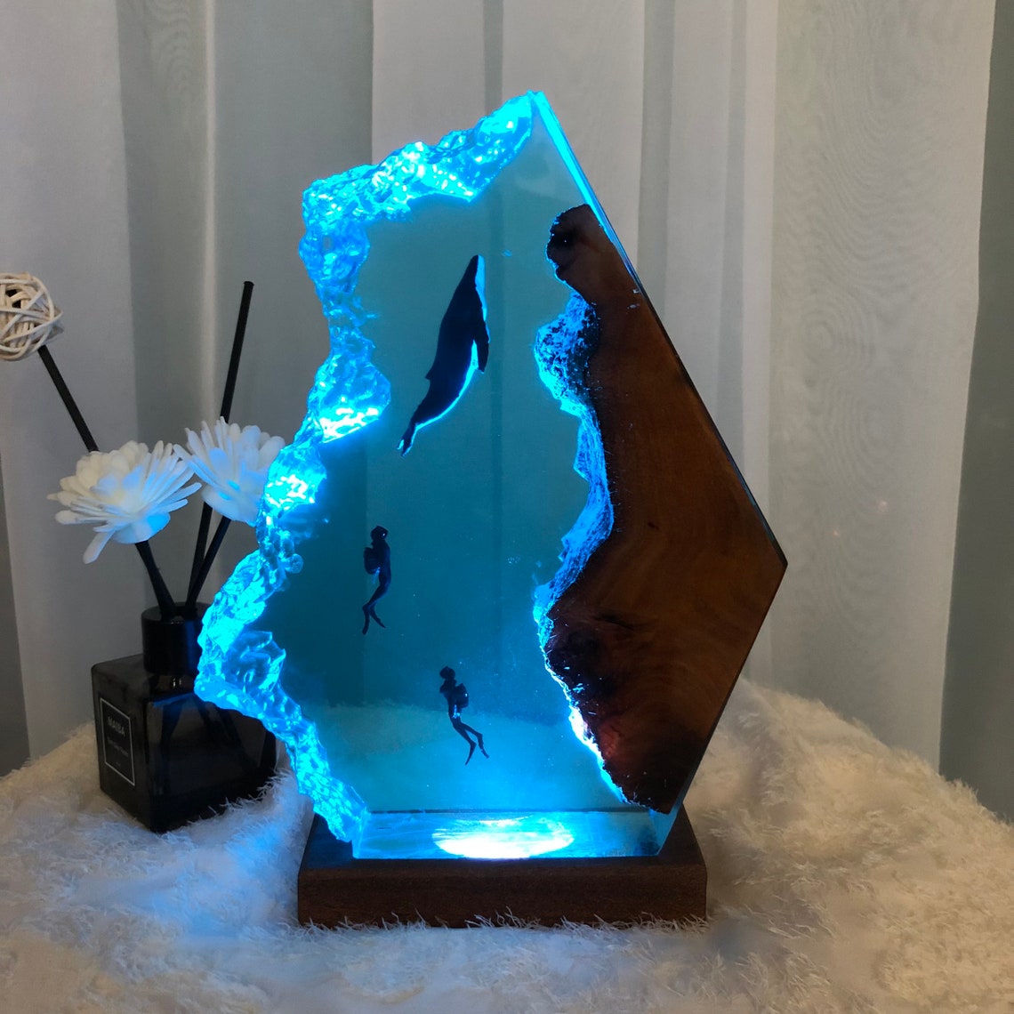 Epoxy Resin Ocean Lamp Humpback and Couple Diver Night Light - Etsy