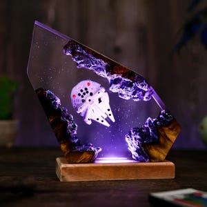 Lámpara de resina Space Galaxy: luz nocturna de madera y epoxi, lámpara nocturna de epoxi para naves espaciales, lámpara interestelar de resina, regalo de Halloween imagen 2
