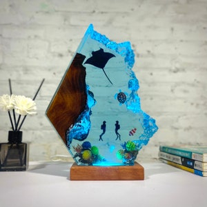 Manta Rays and Couple Diver wood lamp, Epoxy Resin Ocean Lamp, Deep Blue Sea, Jellyfish and Nemo, Custom Night Light, Valentines Day gift