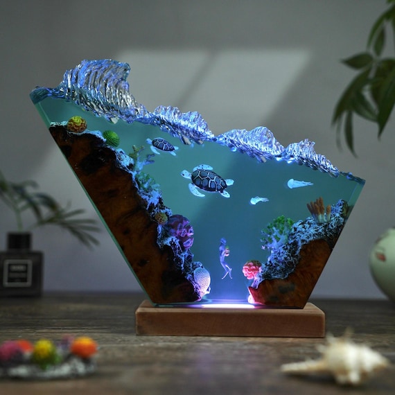 Resin Wood Ocean Night Light, Sea Turtle Scuba Diorama Lamp, Resin
