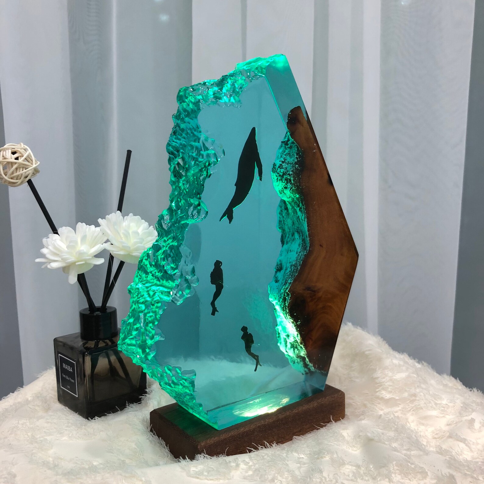 Epoxy Resin Ocean Lamp Humpback and Couple Diver Night Light - Etsy