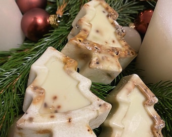 Soap Winter Magic (cinnamon oil + orange oil) with Christmas spices in it. 100% vegan and natural