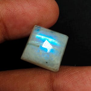 Rainbow Moonstone Cabochon Polished Gemstone, Blue Flashy Rainbow Stone, Loose Gemstones For Ring Jewelry- 11 CTS, 14x14x6mm