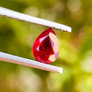 Brilliant Quality Pigeon Blood Ruby, Natural Ruby Cut , Unheated Ruby , Untreated Ruby Top Quality Ruby gemstone, 0.35 Cts - 4.8x3.5x2.2mm