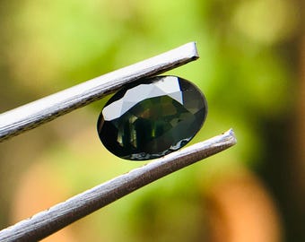 AAA Teal Sapphire Gemstone: 0.45 ct Australian Parti Sapphire