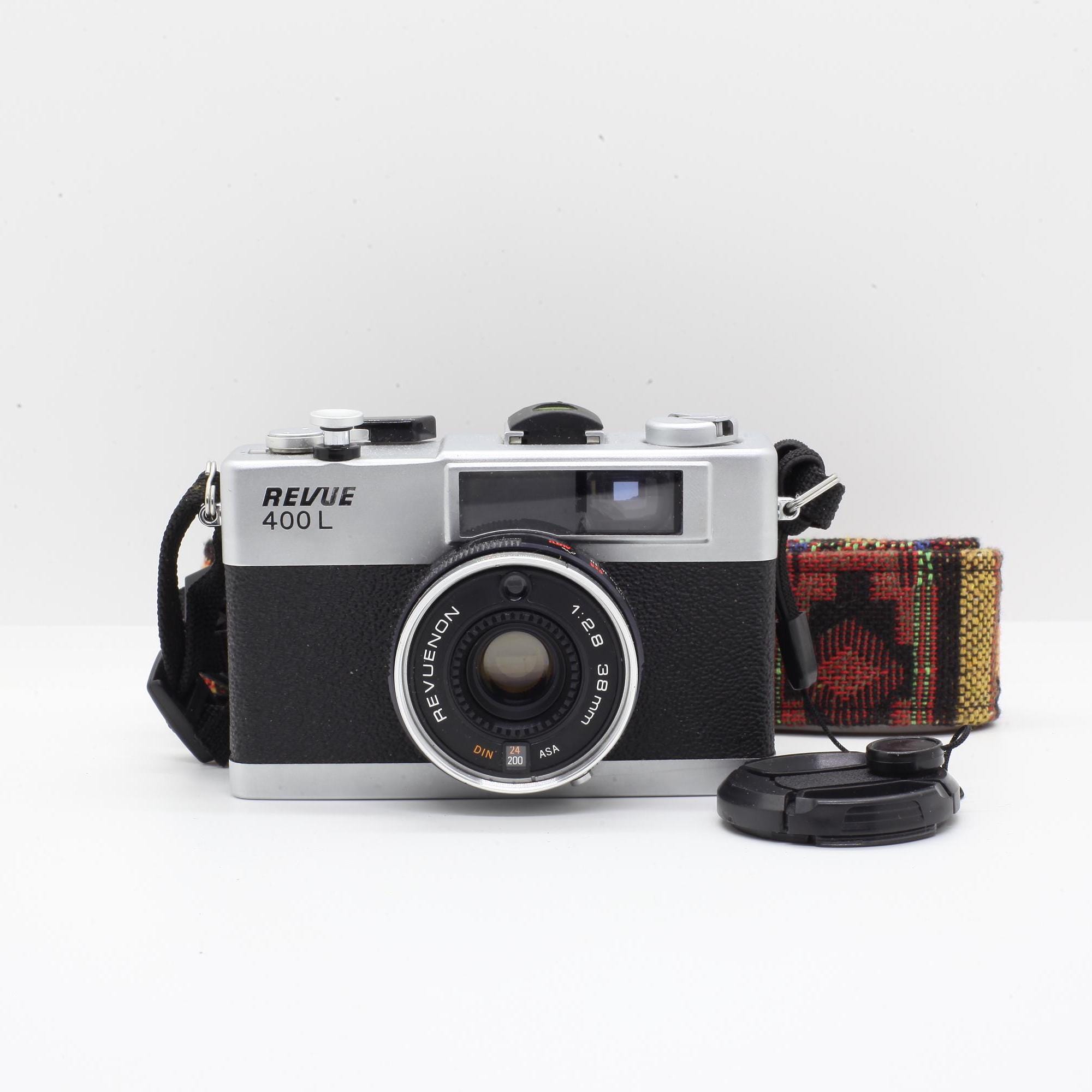 【実写確認整備品】REVUE 400S／REVUENON 38mmf2.8付 Revuenon 38 mm f/2.8 レンズを搭載した Revue 400 L – フィルム写真